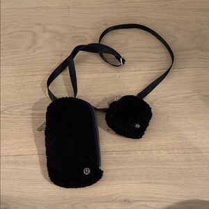 lululemon athletica Black Textured Key & Card Holder Set